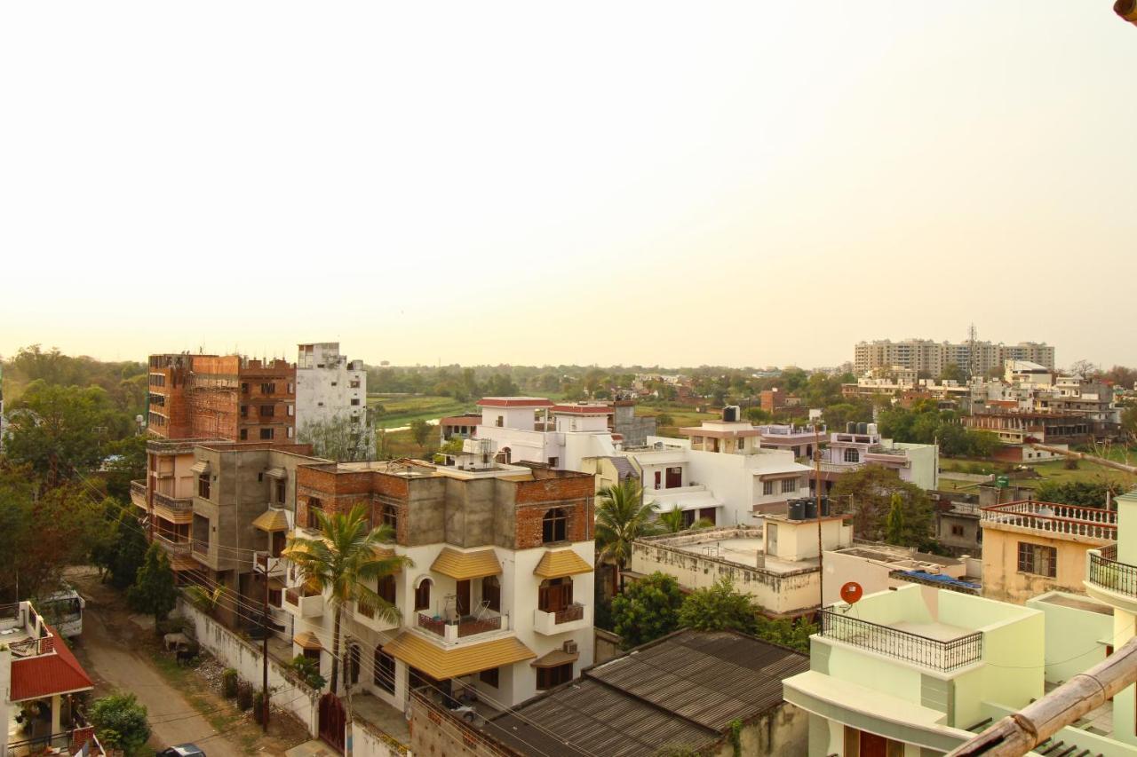 Capital O 4535 Hotel Uma Palace Varanasi Luaran gambar